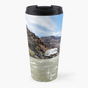 Travel mug with photo of splashing water in the Grand Canyon
