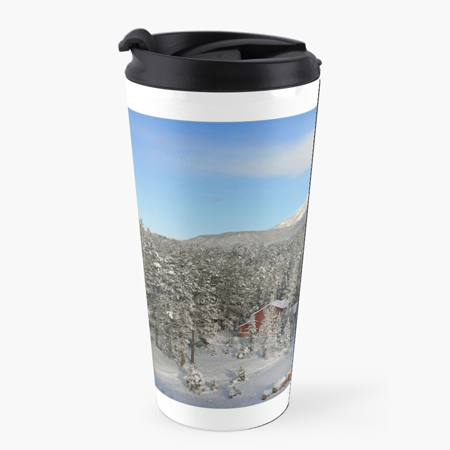Travel mug with winter snow scene